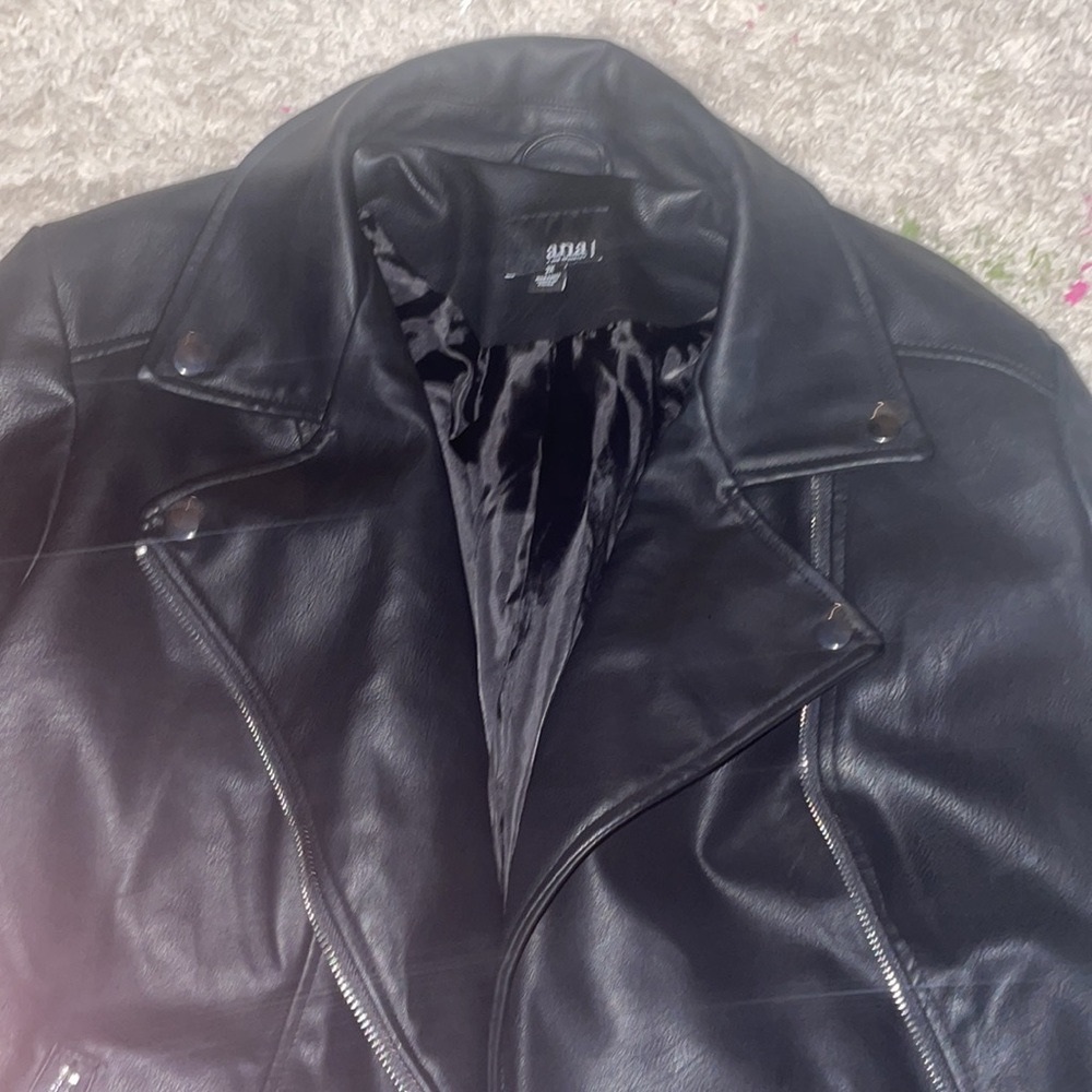 Black jacket - Picture 7 of 12